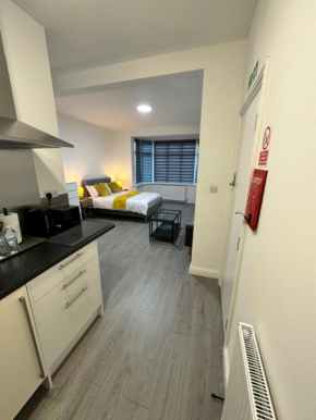 Unique triple sized studio, Ilford